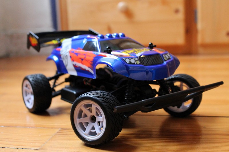 Nikko Mighty Max 4WD Evo Pro-line – Buggy Télécommandé Bleu (occasion)
