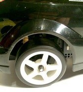 Adaptation et Percage d'une carrosserie peinte Nikko