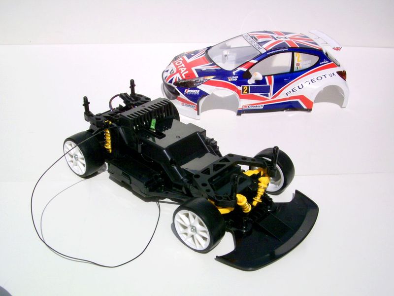 NIKKO Renault Clio Sport ラジコンカー 1/14