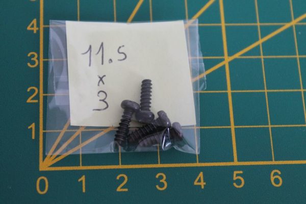 Lot de 4 vis 11.5x3mm