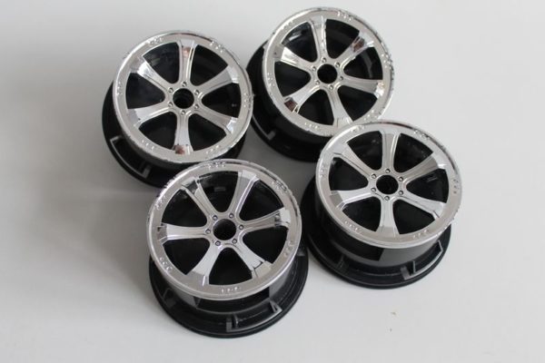 4 jantes pour Nikko Brute 1/10