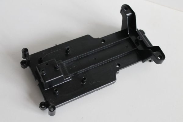 Cache-platine et support de suspensions avant pour Nikko Truck 1/10 B (Brute, Monster, Wrangler, F150...)