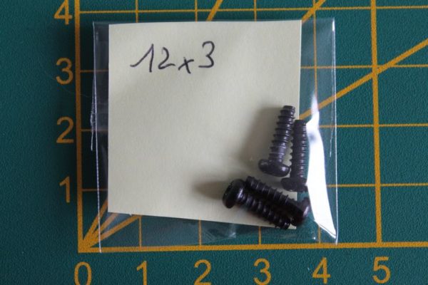 Lot de 4 vis 12x3mm