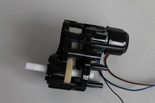 Moteur et couronnes pour Nikko Truck 1/10 B (Brute, Monster, Wrangler, F150...)