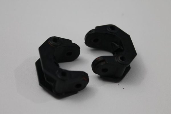 Lot de 2 étriers de direction pour Nikko Super Evolution 1/10 2 roues motrices