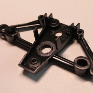 Triangles avant inférieurs pour Nikko Formula Evolution 1/14