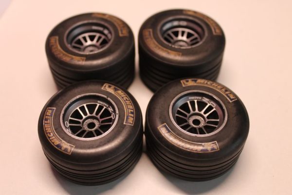 Roues pour Nikko Formula Evolution 1/14