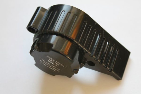 Cache moteur pour Nikko The Panther 1/16 Evo Pro-Line