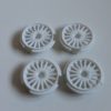 Enjoliveurs "blancs 17 batons" pour Nikko Street Cars 1/16 – Image 2