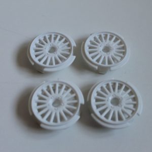 Enjoliveurs "blancs 17 batons" pour Nikko Street Cars 1/16