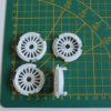 Enjoliveurs "blancs 17 batons" pour Nikko Street Cars 1/16 – Image 4