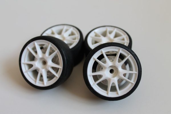Roues "10 bâtons blanches" pour Nikko Evolution 1/14 (Citroën DS3)