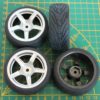 Roues complètes "5 batons argentées" avec pneus striés pour Nikko Super Evolution 1/10 – Image 4