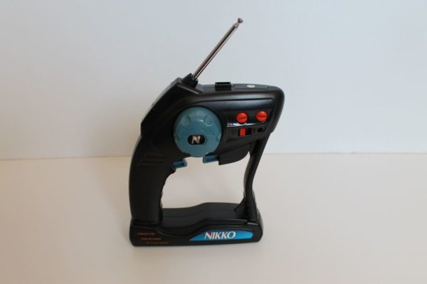 Télécommande 27 Mhz gaucher/droitier pour Nikko Evolution, Dictator et autres