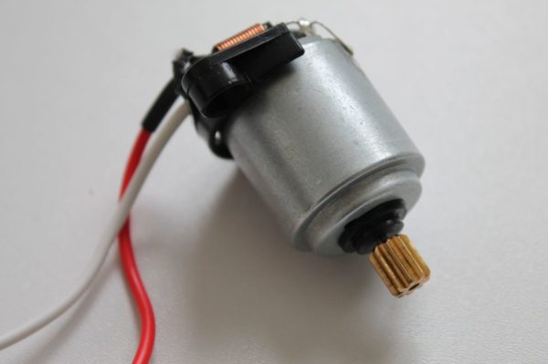 Moteur droit pour Nikko VaporizR (Châssis A et B) avec fils rouge et blanc