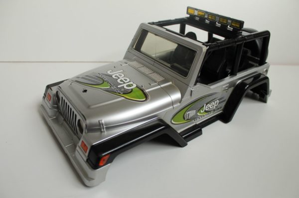Carrosserie Jeep Wrangler Rubicon grise pour châssis Nikko Truck 1/10 A
