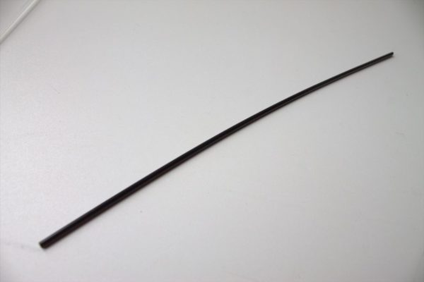 Tube pour fil d'antenne - 30cm noir