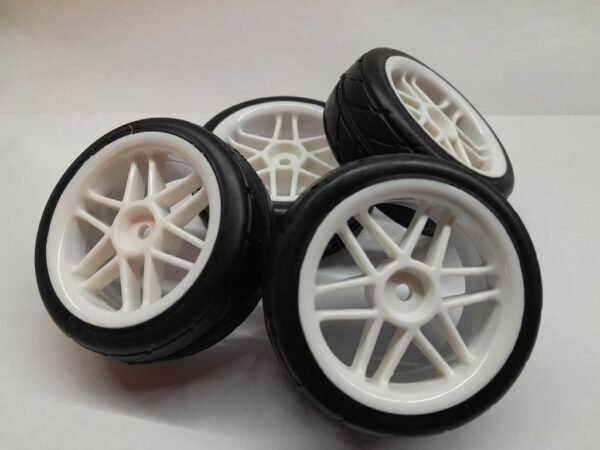 Roues complètes "12 batons blanc" avec pneus slick pour Nikko Super Evolution 1/10