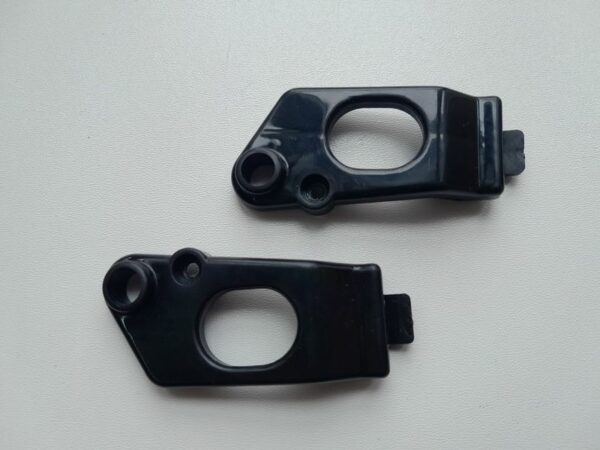 Triangles supérieurs de suspensions avant pour Nikko Turbo Panther X2 Elite